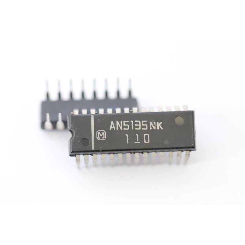 AN5135 INTEGRATED CIRCUIT DIP-28 AN5135NK