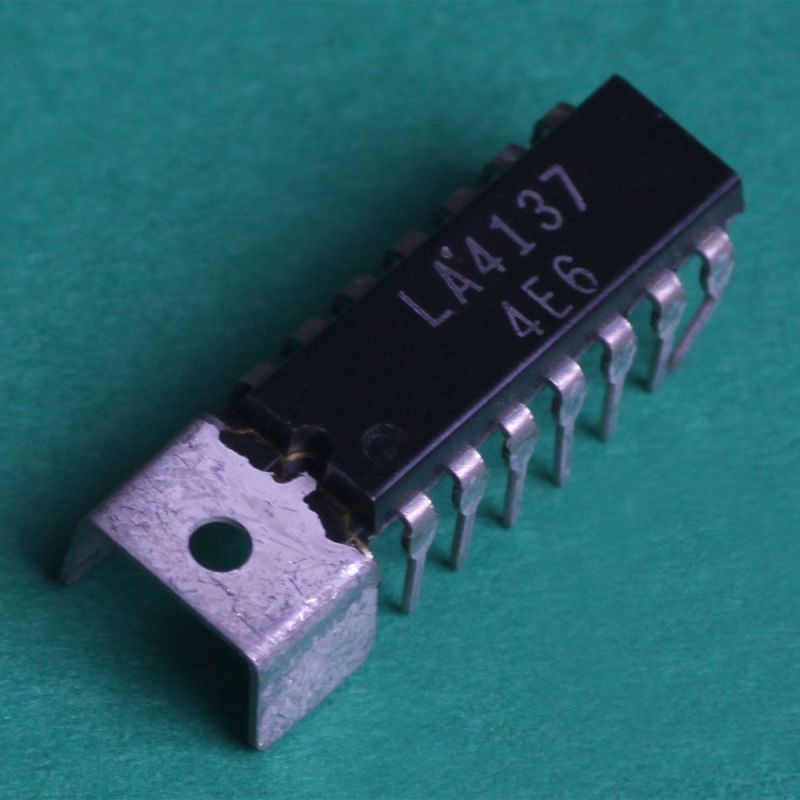 LA4137 INTEGRATED CIRCUIT DIP-14 W/ TAB