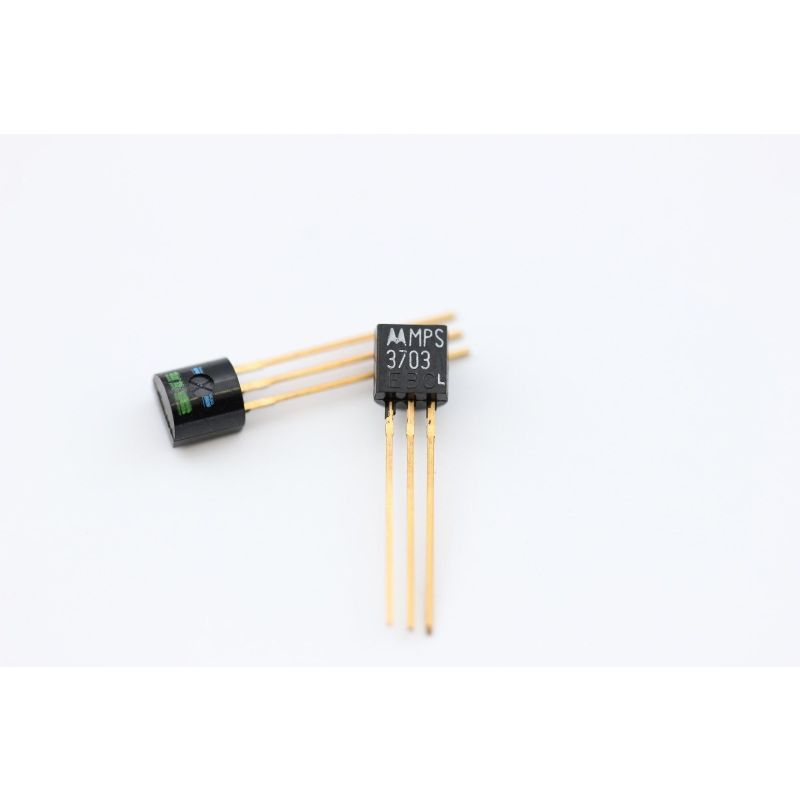 MPS3703 MOTOROLA TRANSISTOR TO-92 (LOT OF 2)